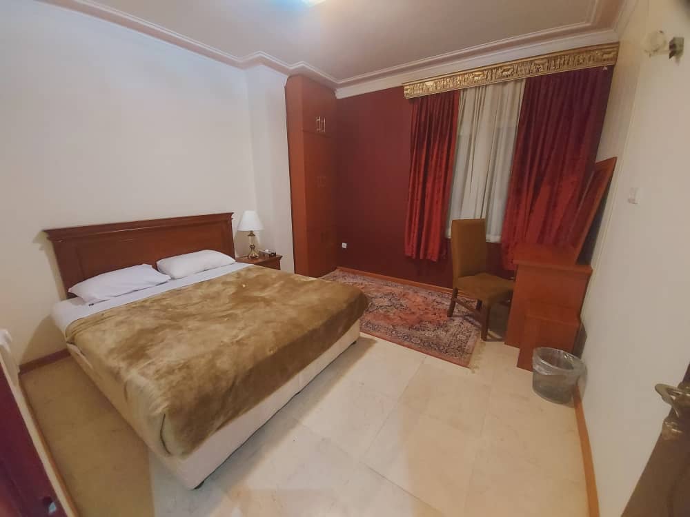 تهران هتل کورش میرداماد یک خواب
